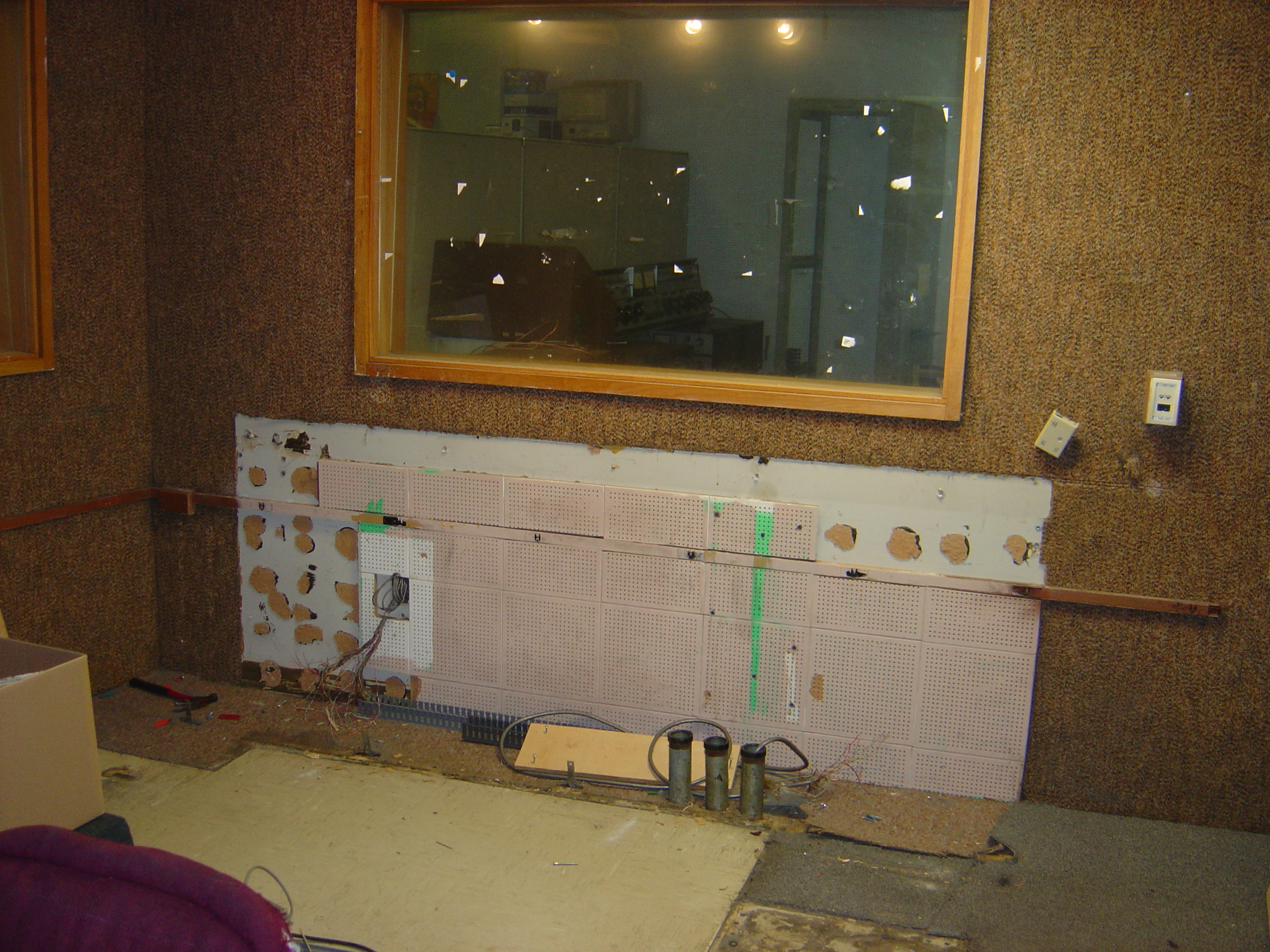 This green table was in the FM control room since it was built in 1973. Another piece of RSU history goes out the door.